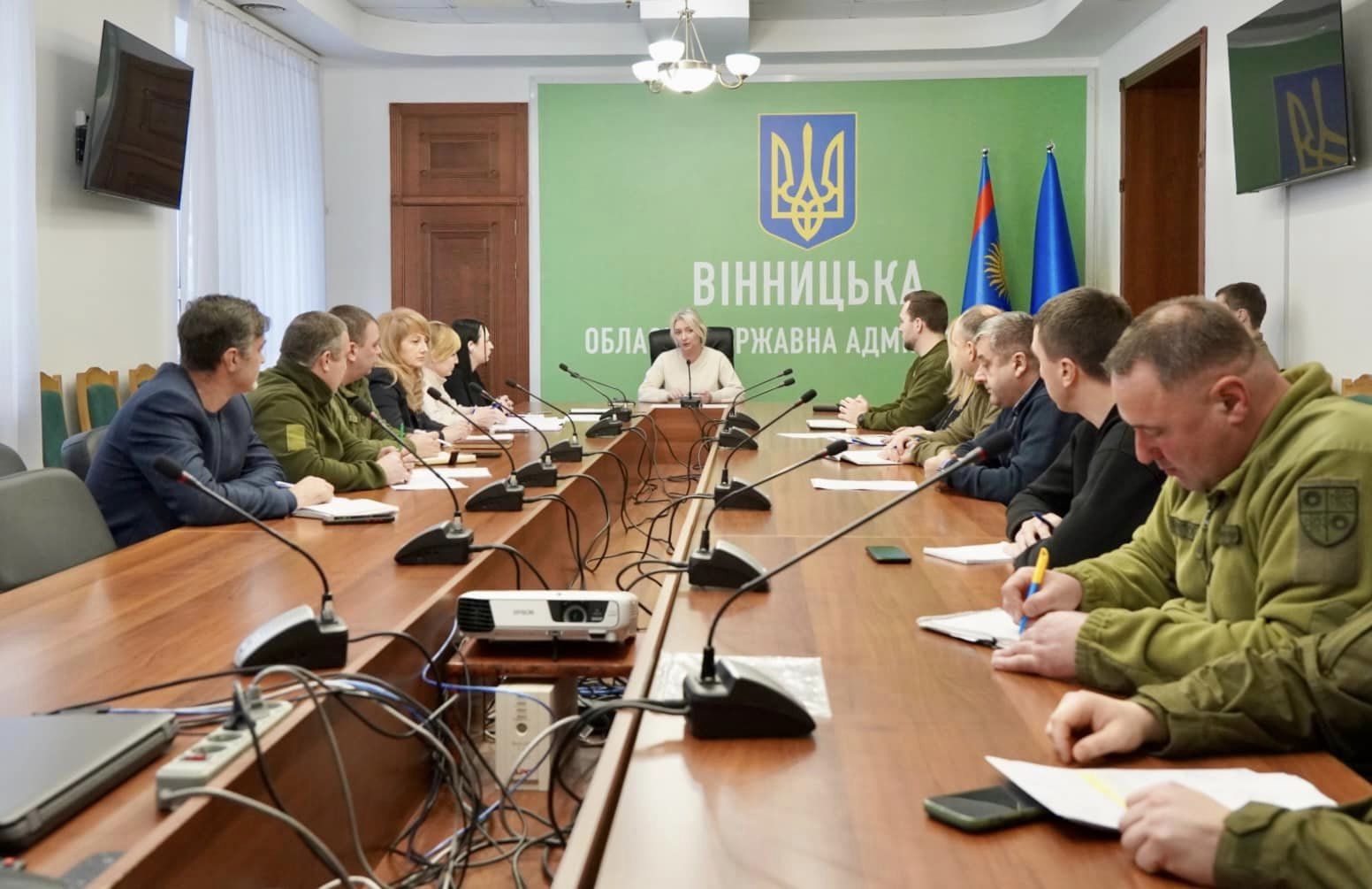 Перший заступник Начальника ОВА Наталя Заболотна та учасники наради