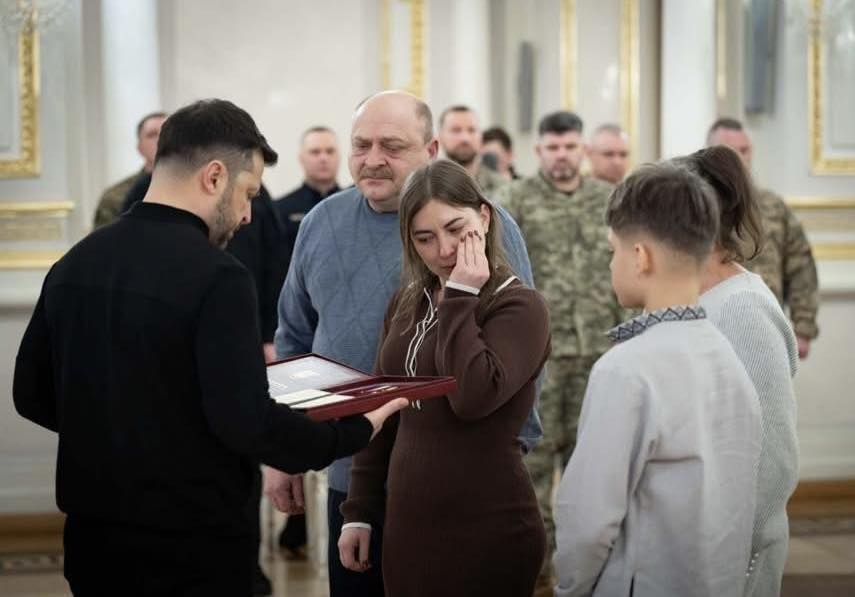 Полеглому військовому з Вінниччини Дмитру Агат’єву присвоєно звання Героя України з удостоєнням ордена «Золота Зірка» (посмертно)