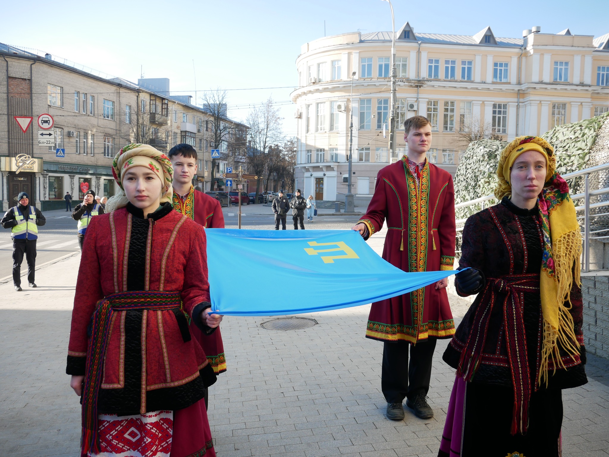 На Вінниччині відзначили 11-ту річницю від початку спротиву окупації Криму