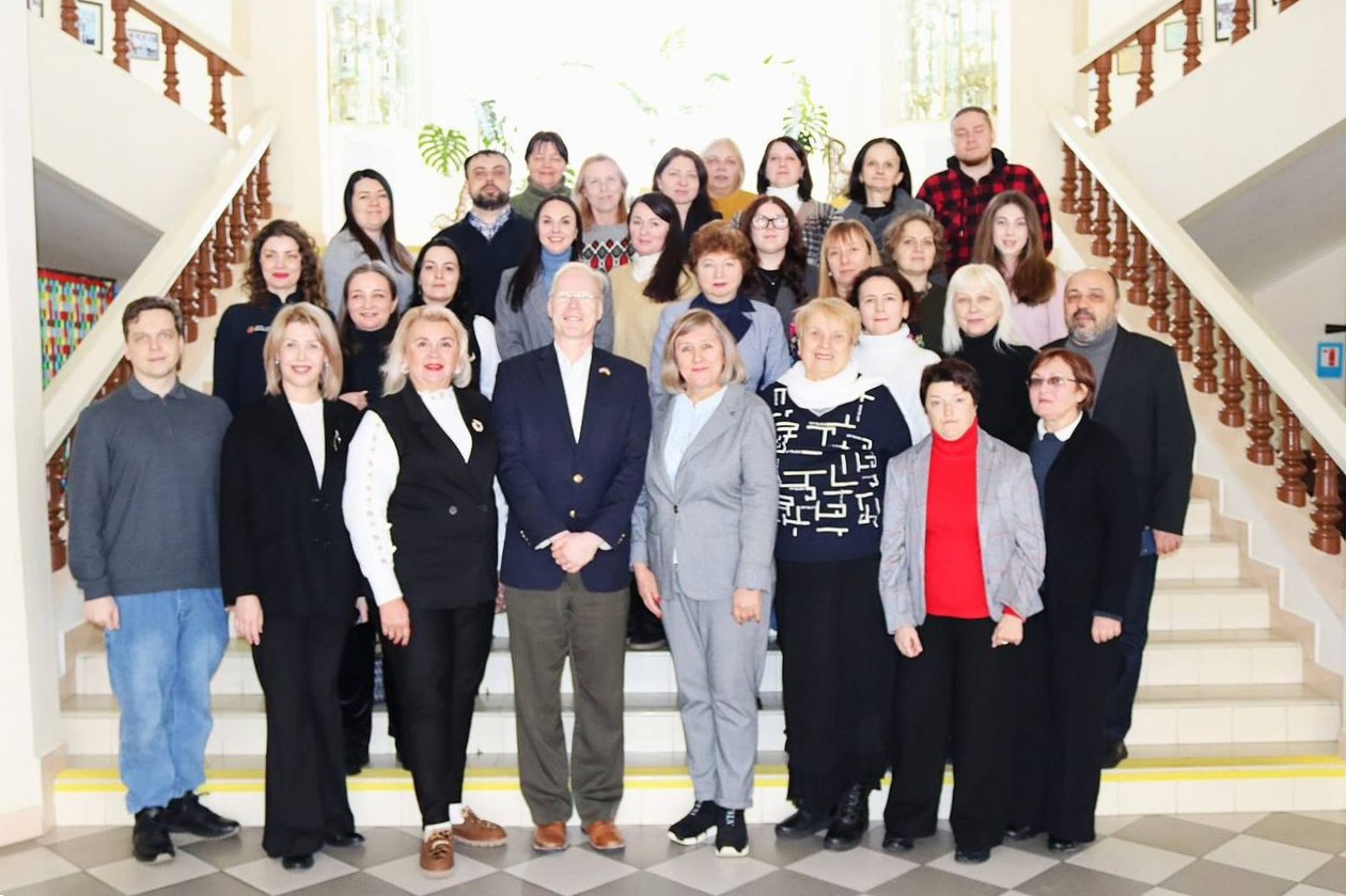 У Вінницькому державному педагогічному університеті імені Михайла Коцюбинського відбулася робоча зустріч із Майклом Брейді — представником міста-побратима Боулдер (США), громадським діячем і благодійником