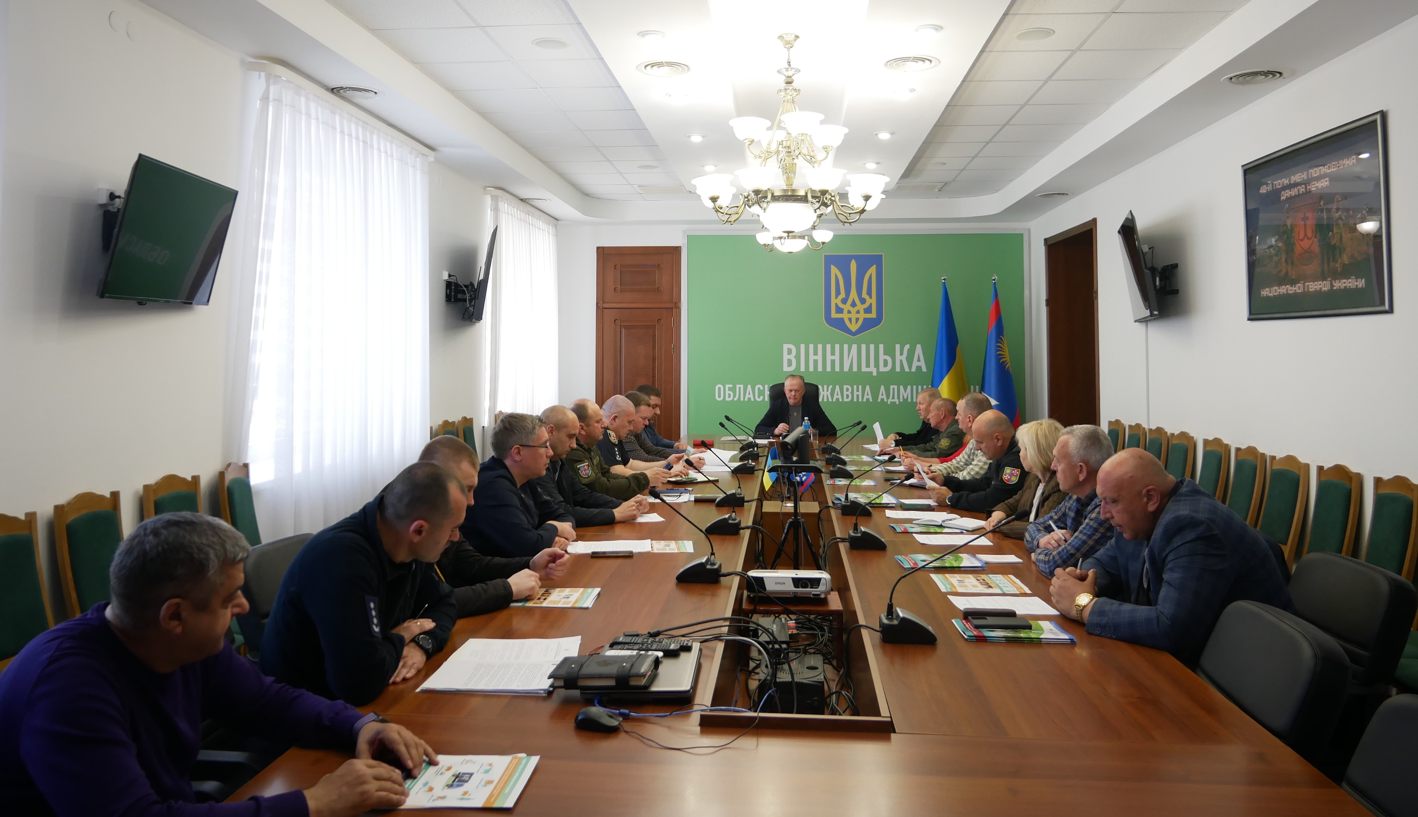 Під головуванням заступника начальника ОВА Сергія Здітовецького відбулося засідання Державної надзвичайної протиепізоотичної комісії при Вінницькій ОВА