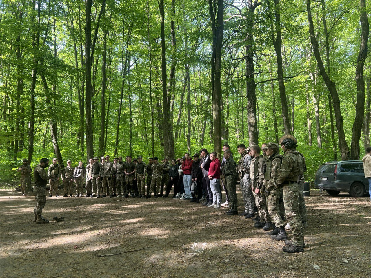 Учасники військово-патріотичного вишколу 
