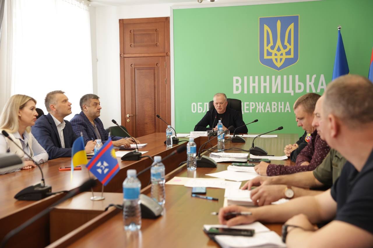 заступник начальника ОВА Сергій Здітовецький та керівники структурних підрозділів ОВА