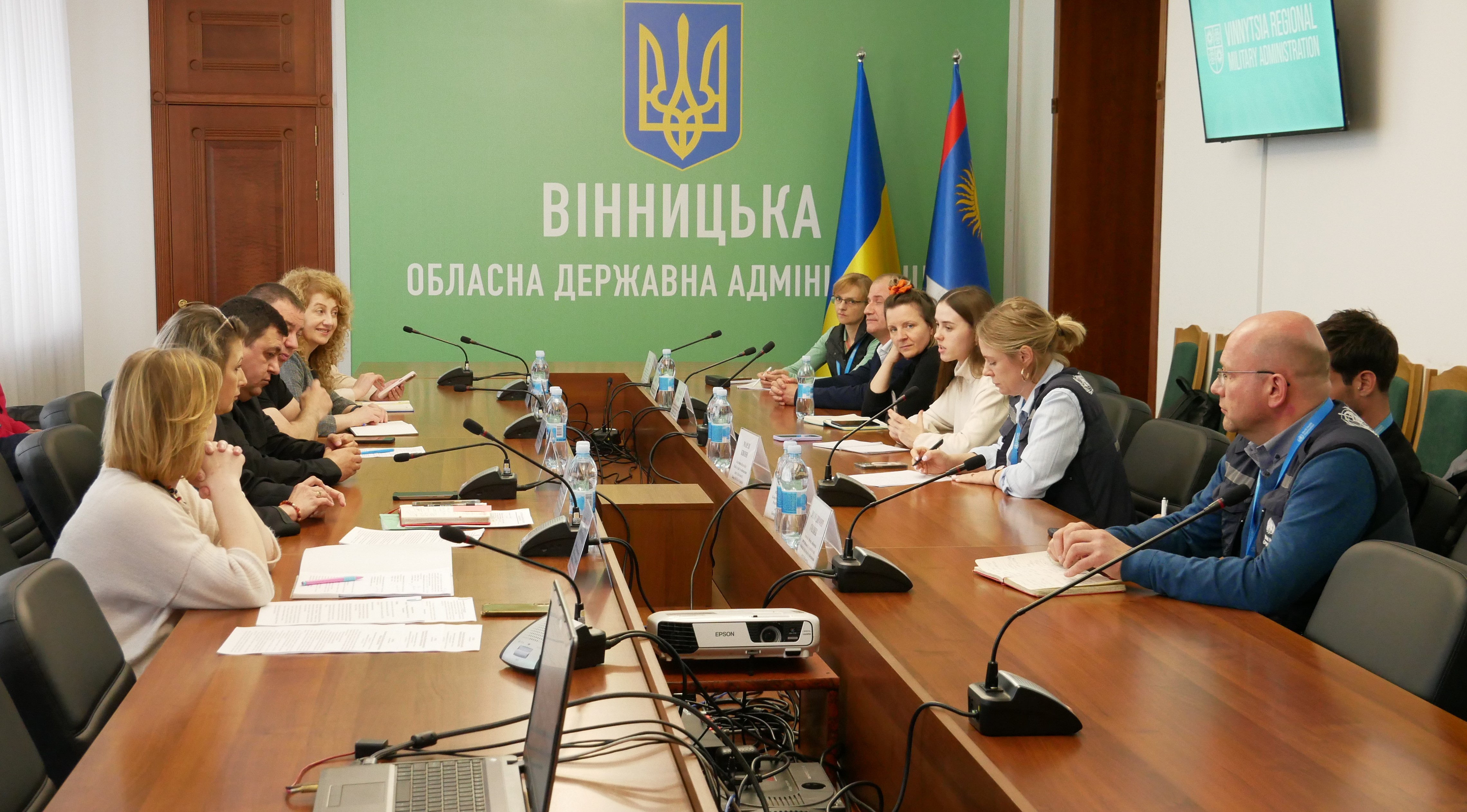 Заступник Начальника ОВА Андрій Кавунець та учасники зустрічі