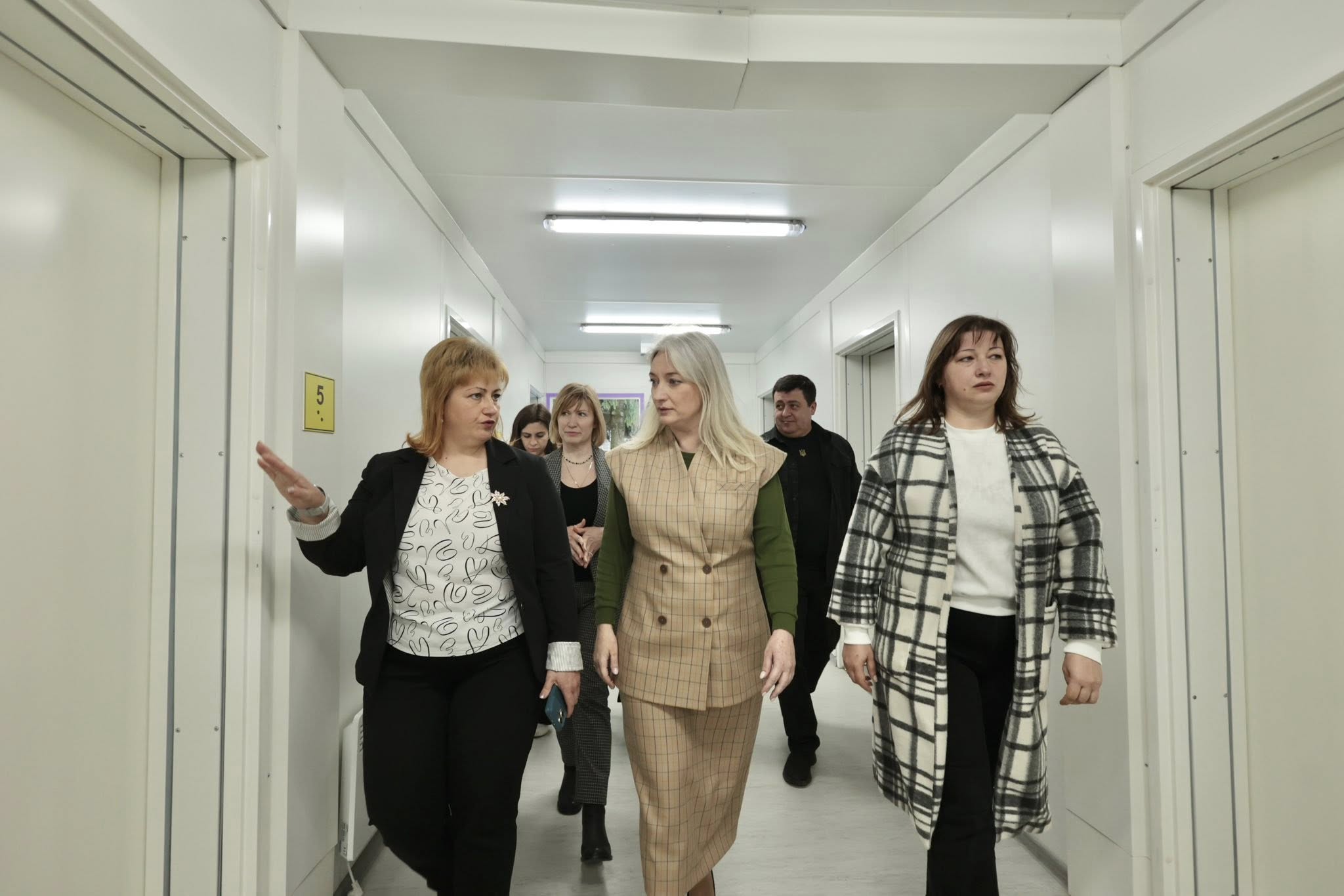 Безбар’єрні умови створили для жителів модульного містечка у Вороновицькій громаді