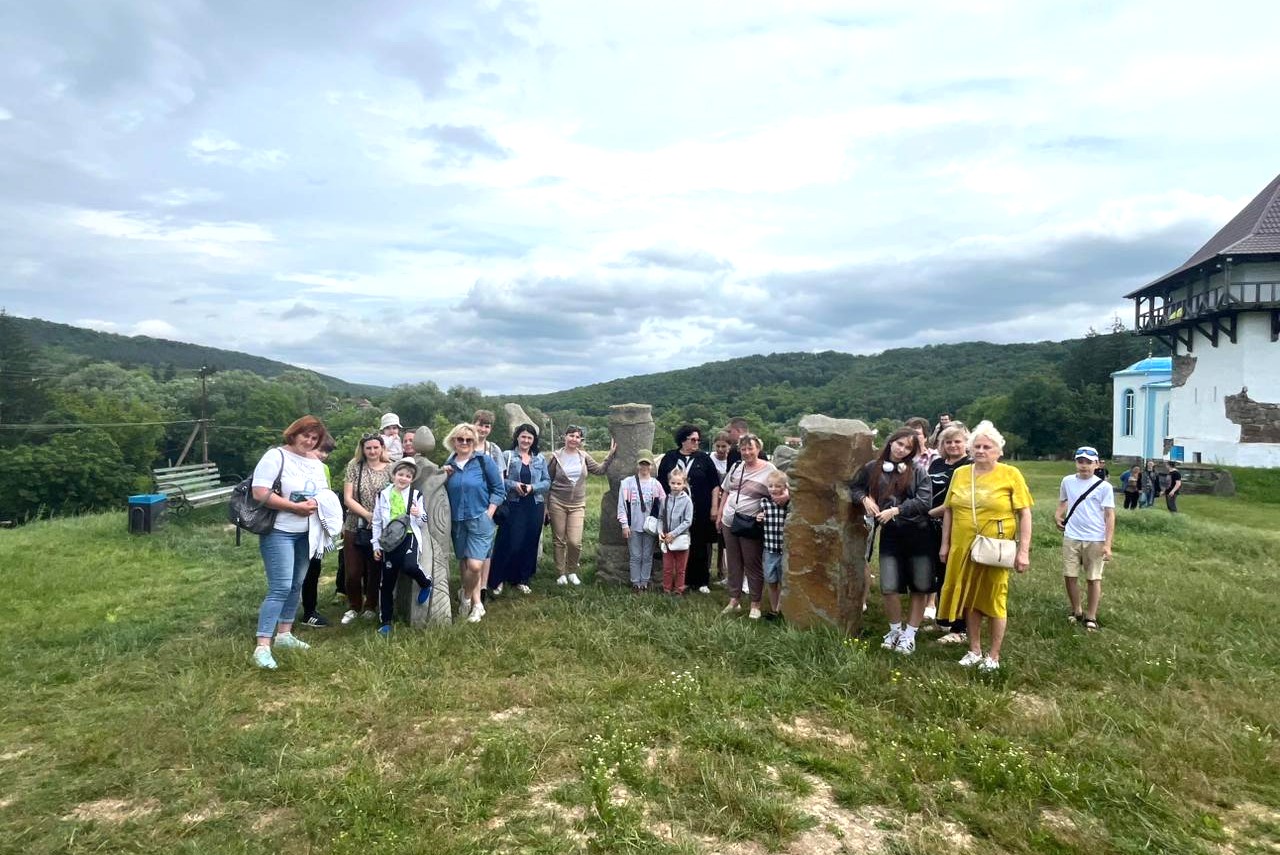 Внутрішньо переміщені родини на відпочинку