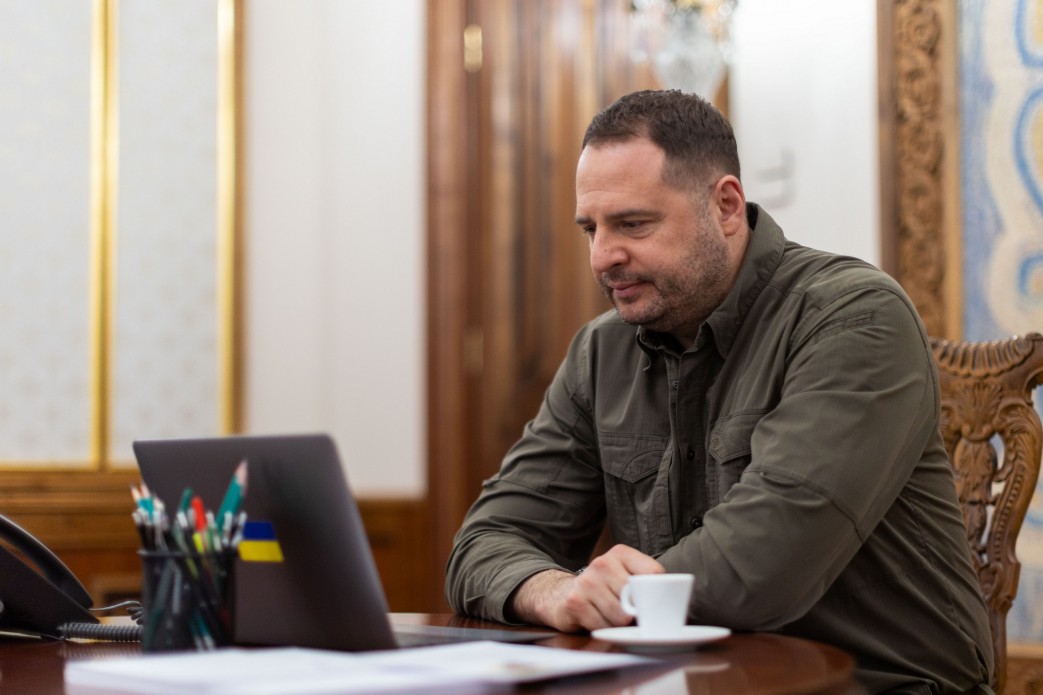 Андрій Єрмак обговорив із Джейком Салліваном відновлення енергетичної інфраструктури та військові потреби України 
