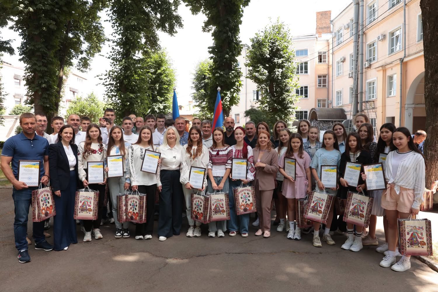Бронзовими призерами змагань «Пліч-о-пліч  Всеукраїнські шкільні ліги» стали три команди з Вінниччини