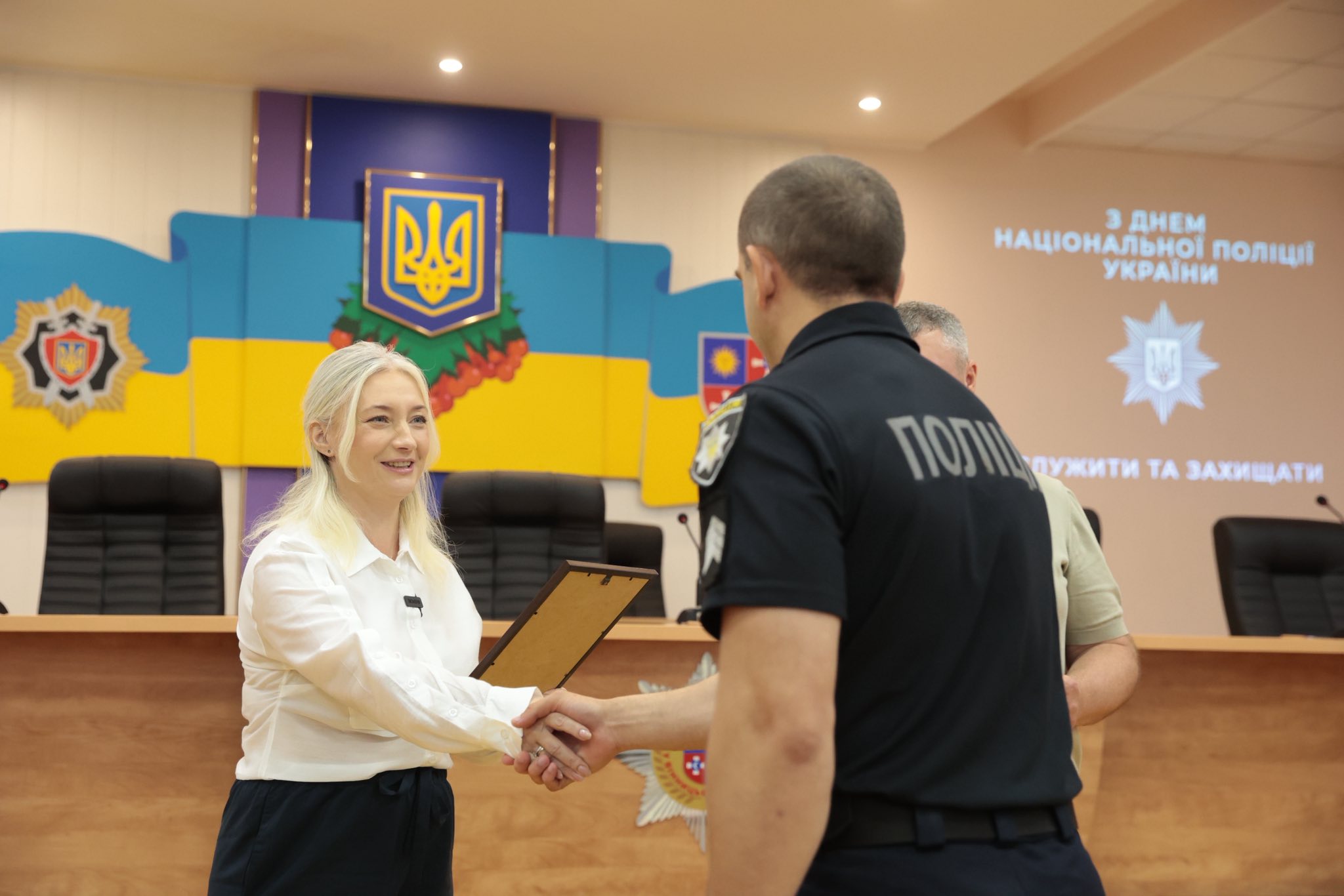 На Вінниччині з нагоди професійного свята відзначили кращих поліцейських області
