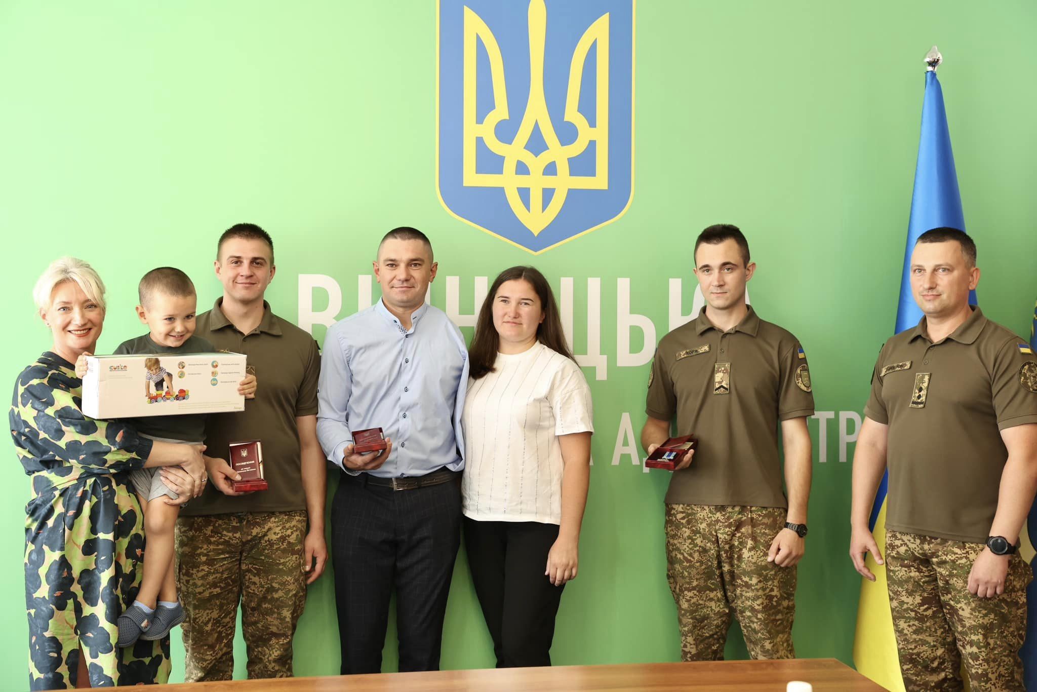 Перша заступниця Начальника ОВА Наталя Заболотна, військові та їх родини