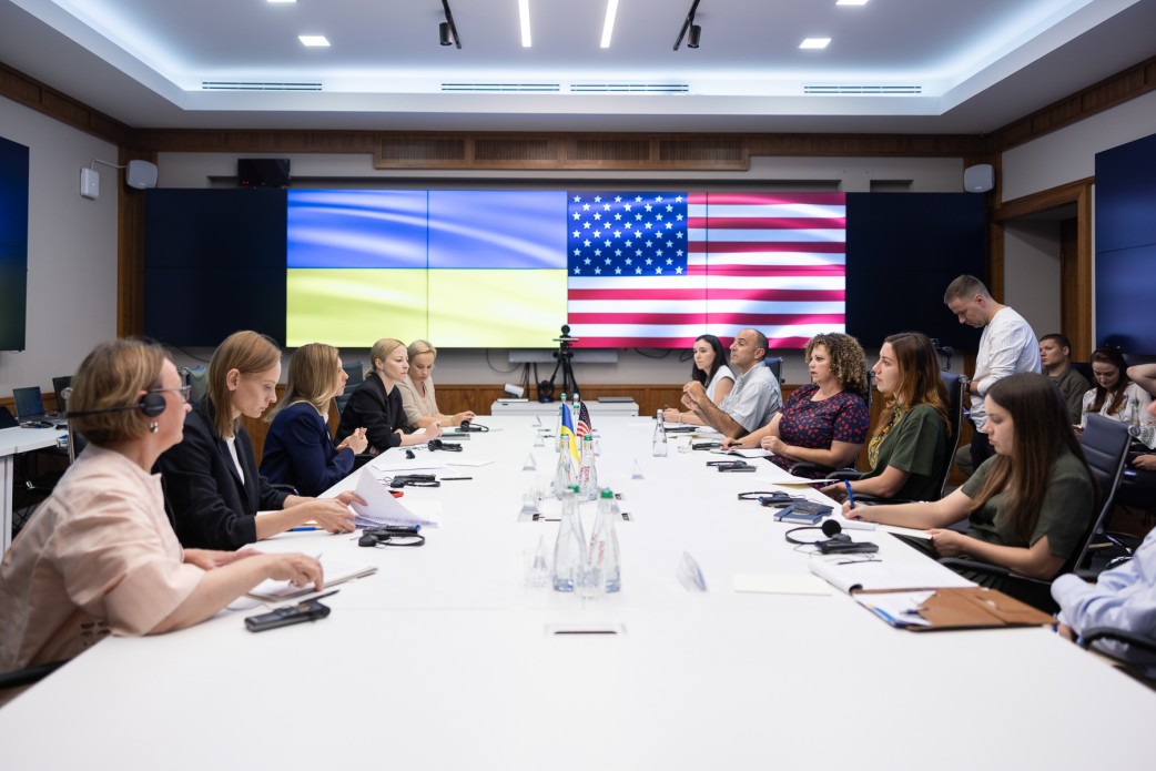 перша леді України Олена Зеленська під час зустрічі з двопартійною делегацією Палати представників Конгресу Сполучених Штатів Америки