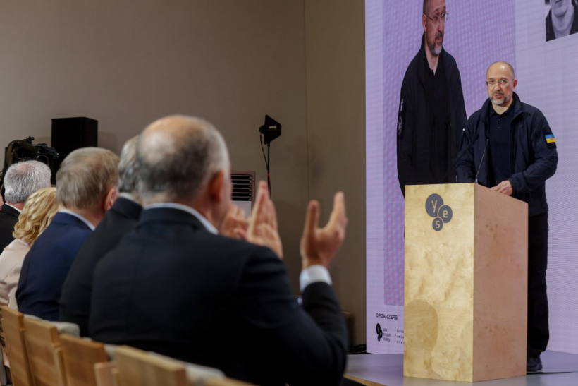  Прем’єр-міністр України Денис Шмигаль під час виступу на щорічній Ялтинській європейській стратегії