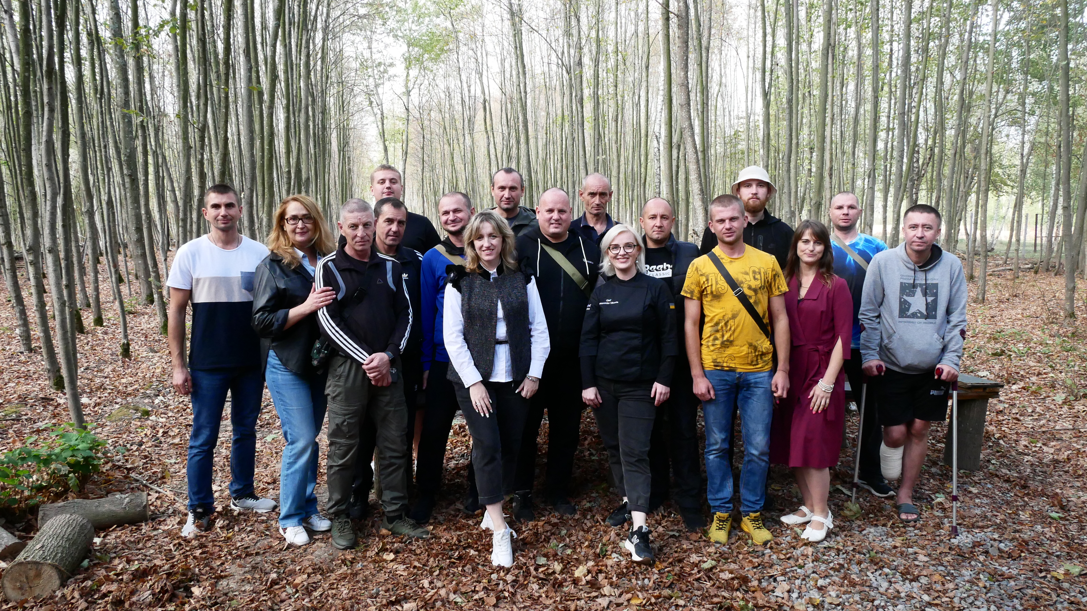 заступник директора-начальник управління торгівлі, сфери послуг та туризму Департаменту міжнародного співробітництва та регіонального розвитку ОВА Вєга Кулявець, фіналістка 12-го сезону кулінарного телешоу «МастерШеф» Вікторія Науменко та учасники заходу