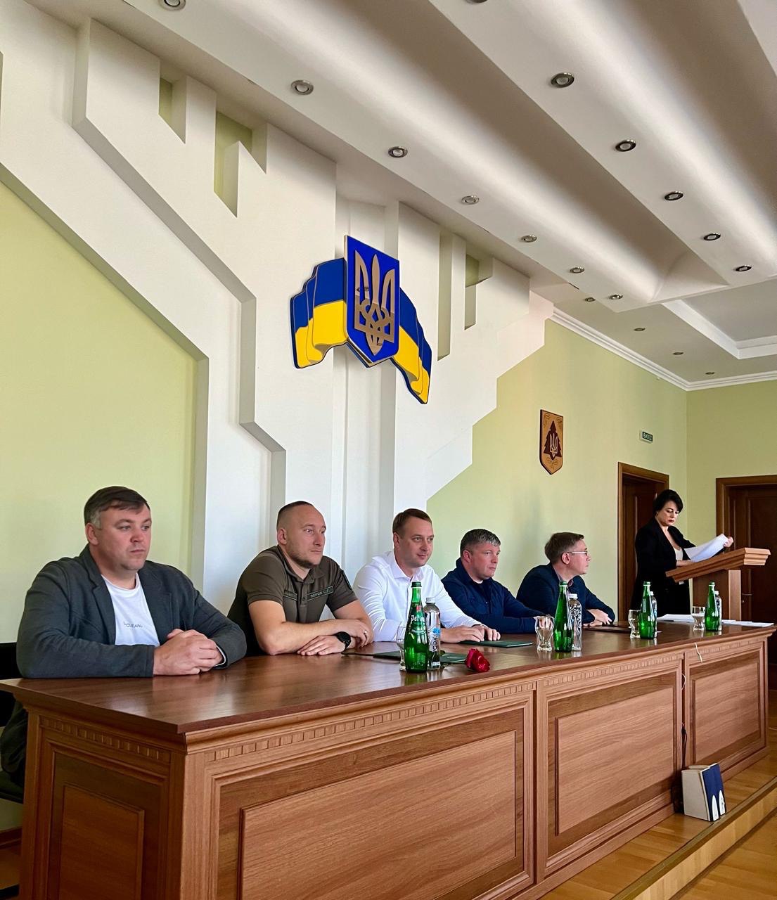 заступник начальника обласної військової адміністрації Олександр Піщик та учасники заходу