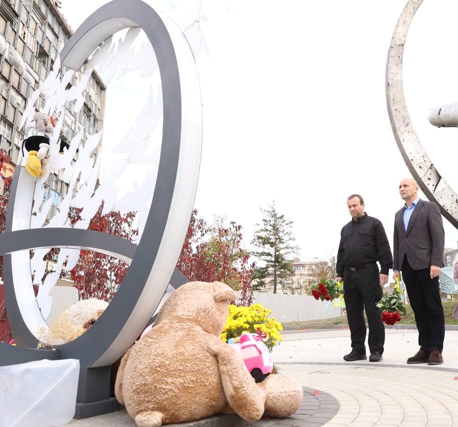 Начальник ОВА Сергій Борзов та очільник Осієчко-Баранської жупанії Республіки Хорватія Іван Анушич