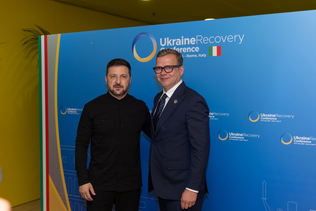 Президент України Володимир Зеленський під час зустрічі з Прем’єр-міністром Фінляндії Петтері Орпо