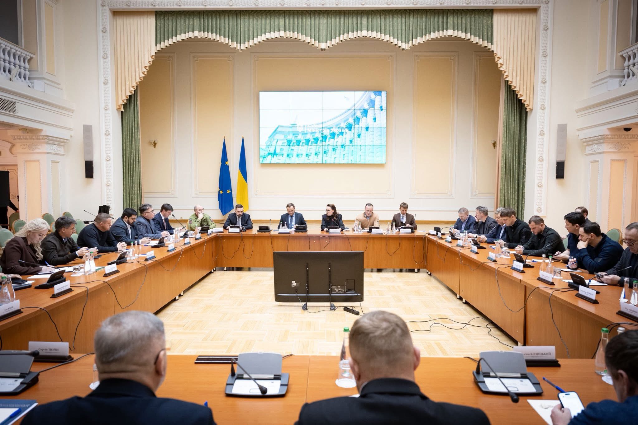 Перегляд підходів до визначення обʼєктів критичної інфраструктури, щоб світла в оселях стало більше