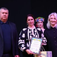 Перша заступниця начальника ОВА Наталя Заболотна, голова Вінницької обласної Ради Вячеслав Соколовий та учасниця заходу