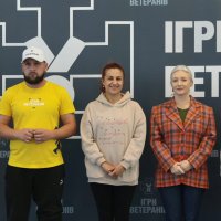 Перша заступниця начальника ОВА Наталя Заболотна, Міністерка у справах ветеранів України Наталія Калмикова та засновник проєкту Юрій Гапончук