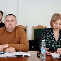 учасники наради в залі засідань