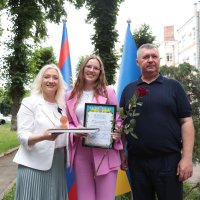 Перша заступниця начальника ОВА Наталя Заболотна, голова обласної Ради Вячеслав Соколовий та учасниця заходу