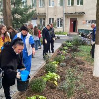 Акція висадки кущів лаванди на «Алеї поколінь» від вихованців Вінницької обласної станції юних натуралістів.