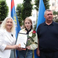Перша заступниця начальника ОВА Наталя Заболотна, голова обласної Ради Вячеслав Соколовий та учасниця заходу