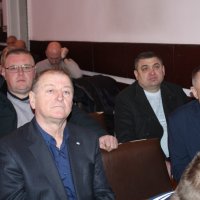 Зала заповнена людьми