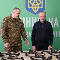 заступник Начальника ОВА Сергій Здітовецький та військовий