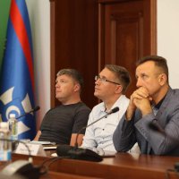 брифінг Офісу Президента України та Уряду щодо стабільного електро– й водопостачання