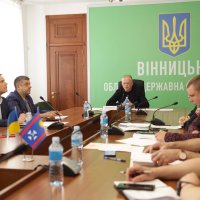 заступник начальника ОВА Сергій Здітовецький та учасники засідання