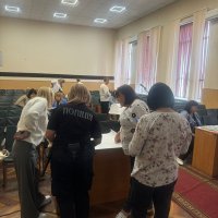 Учасники тренінгу виконують завдання в групах