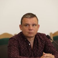 учасник засідання