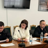 Заступник Начальника ОВА Андрій Кавунець та учасники засідання робочої групи з відбору проєктів в рамках фінансової угоди «Програма відновлення України ІІІ»