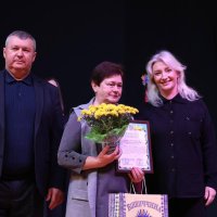 Перша заступниця начальника ОВА Наталя Заболотна, голова Вінницької обласної Ради Вячеслав Соколовий та учасниця заходу