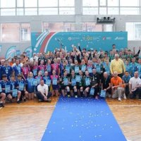 Команди з волейболу, які взяли участь у всеукраїнських змаганнях «Пліч-о-пліч. Всеукраїнські шкільні ліги», та їх тренери