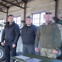 Заступник Начальника ОВА Олександр Піщик та військові