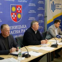 заступник начальника ОВА Сергій Здітовецький, голова обласної Ради Вячеслав Соколовий та заступник Вінницького міського голови Андрій Очеретний